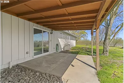 10418 Champoeg Rd, Aurora, OR 97002 - Photo 32