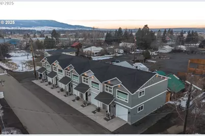 107 W Alder St, Joseph, OR 97846 - Photo 24