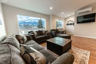 107 W Alder St, Joseph, OR 97846 - Photo 2
