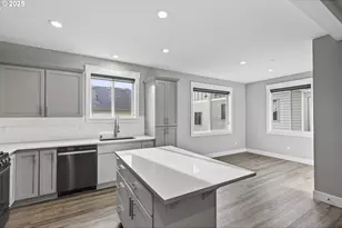 2320 N R St, Washougal, WA 98671 - Photo 8