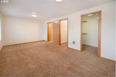 2081 SW Fellows St, McMinnville, OR 97128 - Photo 42