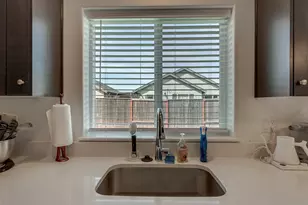 1819 SE Blueberry St, Dallas, OR 97338 - Photo 16