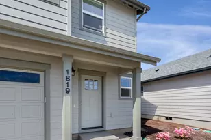 1819 SE Blueberry St, Dallas, OR 97338 - Photo 4