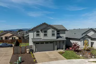 1819 SE Blueberry St, Dallas, OR 97338 - Photo 36
