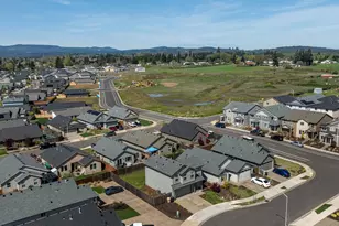 1819 SE Blueberry St, Dallas, OR 97338 - Photo 42