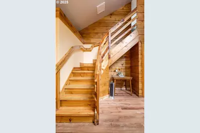 71010 E McFarland Rd, Rhododendron, OR 97049 - Photo 16