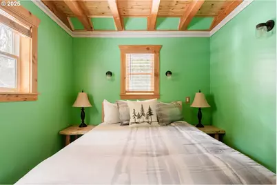 71010 E McFarland Rd, Rhododendron, OR 97049 - Photo 18