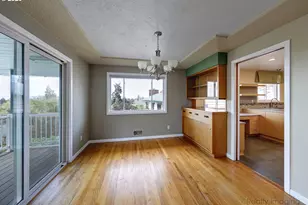 2609 E McLoughlin Blvd, Vancouver, WA 98661 - Photo 4