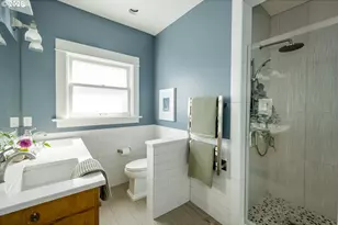 2415 SE Ivon St, Portland, OR 97202 - Photo 22