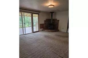549 Bailey Dr, Roseburg, OR 97471 - Photo 8