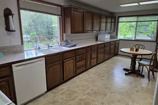 549 Bailey Dr, Roseburg, OR 97471 - Photo 10