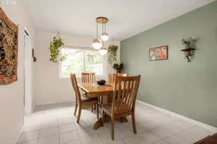 866 SE 136th Ave, Portland, OR 97233 - Photo 6