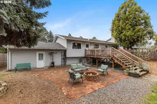 866 SE 136th Ave, Portland, OR 97233 - Photo 30