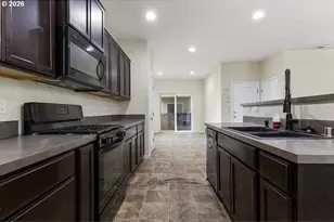 312 York St, Woodland, WA 98674 - Photo 8