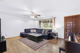 16825 SW Cambridge Ct, Beaverton, OR 97078 - Photo 4