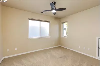 2137 N Legacy Dr, Newberg, OR 97132 - Photo 26