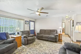 13011 Berta Dr, Oregon City, OR 97045 - Photo 8