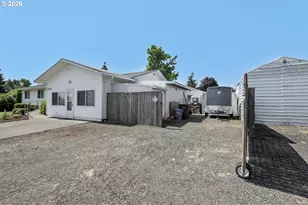 13011 Berta Dr, Oregon City, OR 97045 - Photo 32