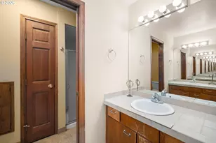 464 Livingood Ln, Lake Oswego, OR 97034 - Photo 30