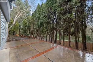 464 Livingood Ln, Lake Oswego, OR 97034 - Photo 32