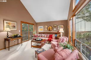 464 Livingood Ln, Lake Oswego, OR 97034 - Photo 6