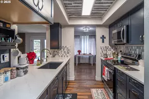 229 N Grove Ln, Sutherlin, OR 97479 - Photo 12