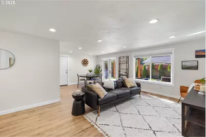 1905 N Springbrook Way, Newberg, OR 97132 - Photo 10