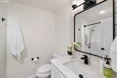 1905 N Springbrook Way, Newberg, OR 97132 - Photo 16