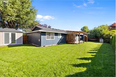 1905 N Springbrook Way, Newberg, OR 97132 - Photo 24