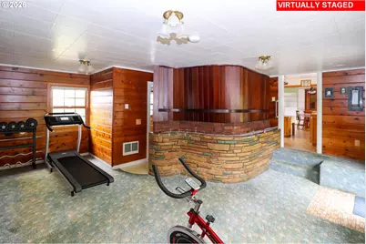 1338 D St, Coos Bay, OR 97420 - Photo 10