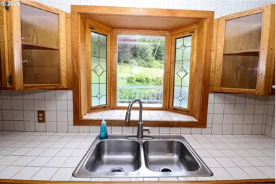 1338 D St, Coos Bay, OR 97420 - Photo 16