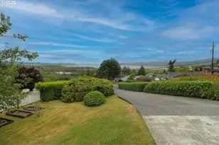 1338 D St, Coos Bay, OR 97420 - Photo 36