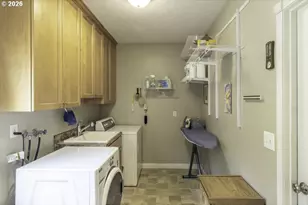 2224 Rogers Ln, Salem, OR 97304 - Photo 20