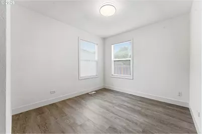 1555 Pearl St NE, Salem, OR 97301 - Photo 18