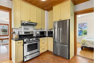 2136 SE 38th Ave, Portland, OR 97214 - Photo 12