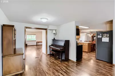 34334 NE Heron Meadows Dr, Scappoose, OR 97056 - Photo 6