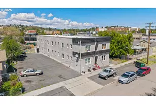 224 S Broad St, Klamath Falls, OR 97601 - Photo 4