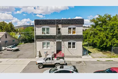 224 S Broad St, Klamath Falls, OR 97601 - Photo 8