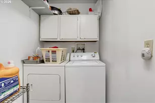 18126 SE Lincoln St, Portland, OR 97233 - Photo 12