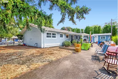 18126 SE Lincoln St, Portland, OR 97233 - Photo 24
