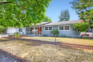 18126 SE Lincoln St, Portland, OR 97233 - Photo 2