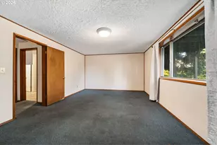 180 NE Kane Dr, Gresham, OR 97030 - Photo 10