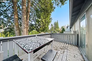 180 NE Kane Dr, Gresham, OR 97030 - Photo 16