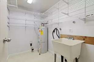 317 SW Angeline Ave, Gresham, OR 97080 - Photo 16