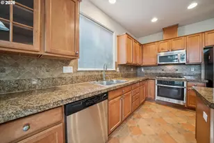 3780 SE Belle Oak Ave, Hillsboro, OR 97123 - Photo 12