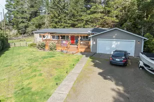 5143 Heceta Beach Rd, Florence, OR 97439 - Photo 2