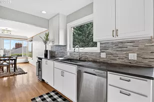 8112 SW 5th Ave., Portland, OR 97219 - Photo 16