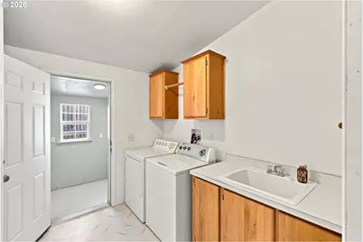 95643 Sitkum Ln, Myrtle Point, OR 97458 - Photo 20
