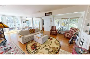 29661 Walker St, Gold Beach, OR 97444 - Photo 6