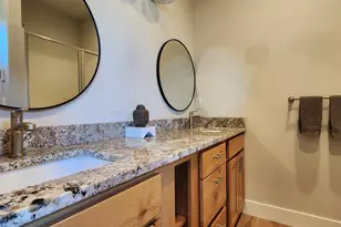 891 NE Division Ave, Bandon, OR 97411 - Photo 14